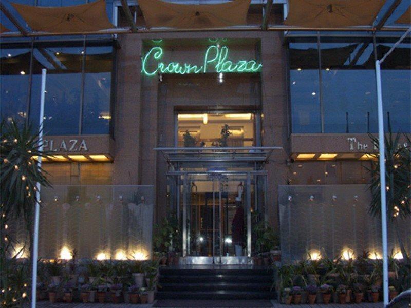 Hotel Crown Plaza איסלמאבד מראה חיצוני תמונה