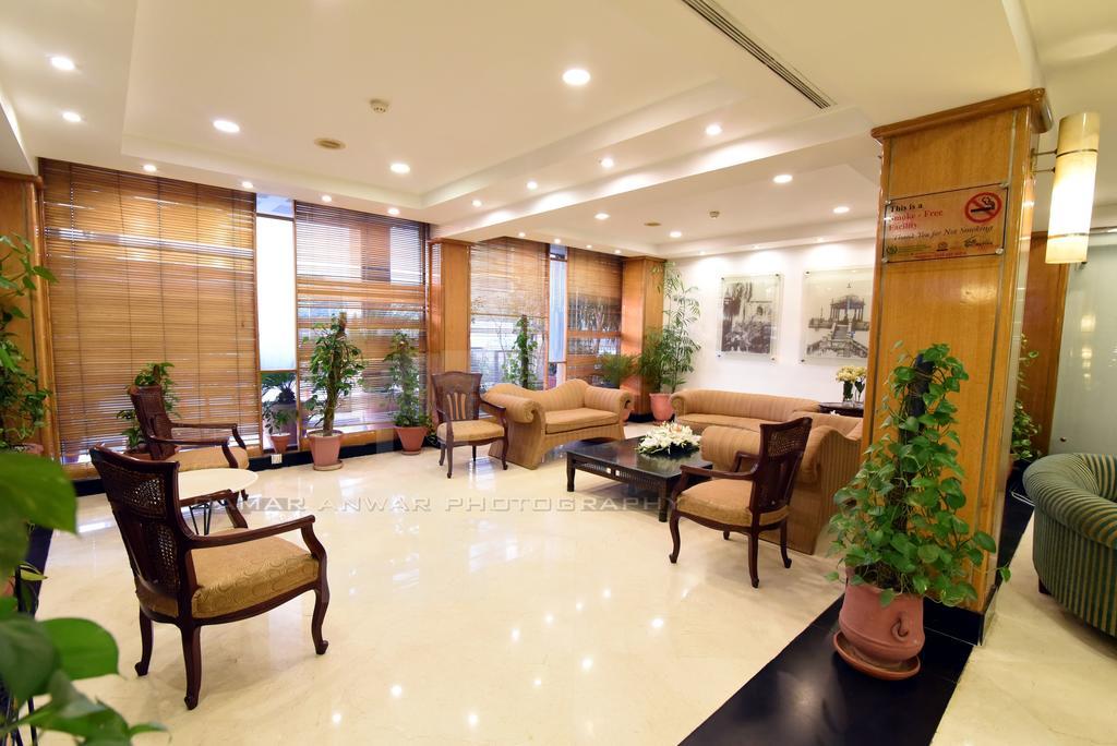 Hotel Crown Plaza איסלמאבד מראה חיצוני תמונה